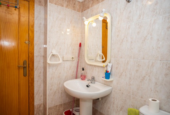 Reventa - Apartamento / piso - Torrevieja - Centro