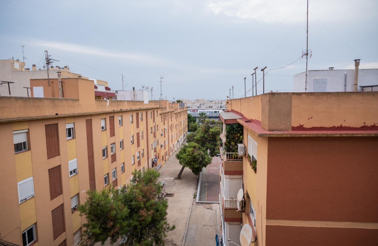 Resale - Apartment / flat - Torrevieja - Centro