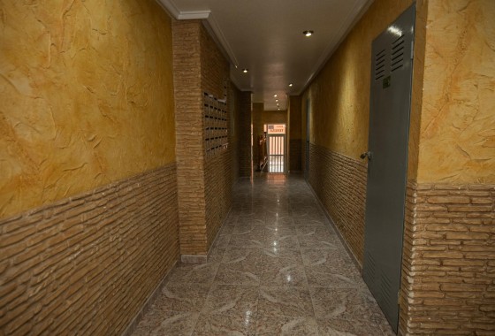 Resale - Apartment / flat - Torrevieja - Centro