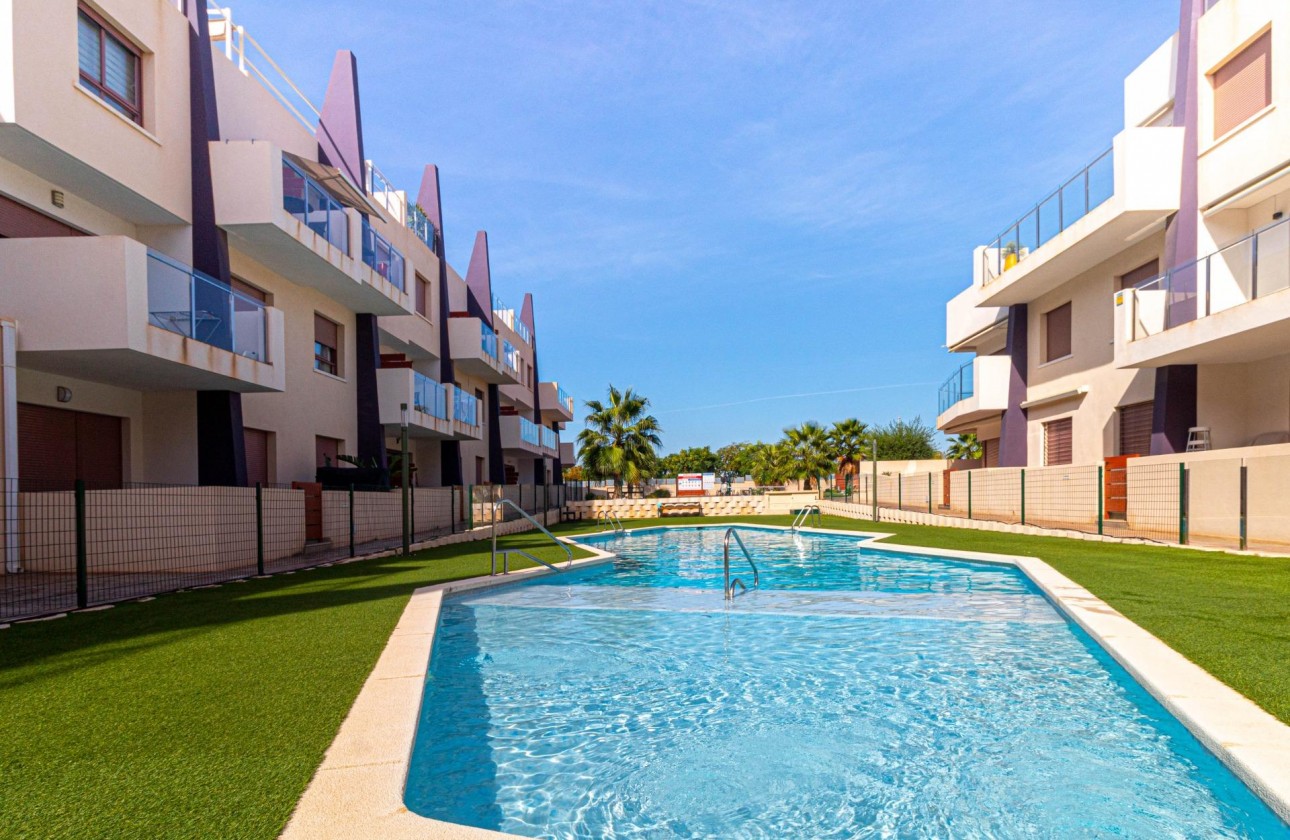 Resale - Apartment / flat - Pilar de la Horadada - Mil Palmeras