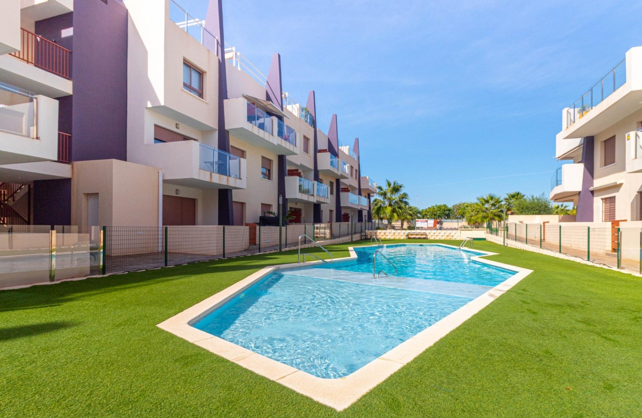 Resale - Apartment / flat - Pilar de la Horadada - Mil Palmeras