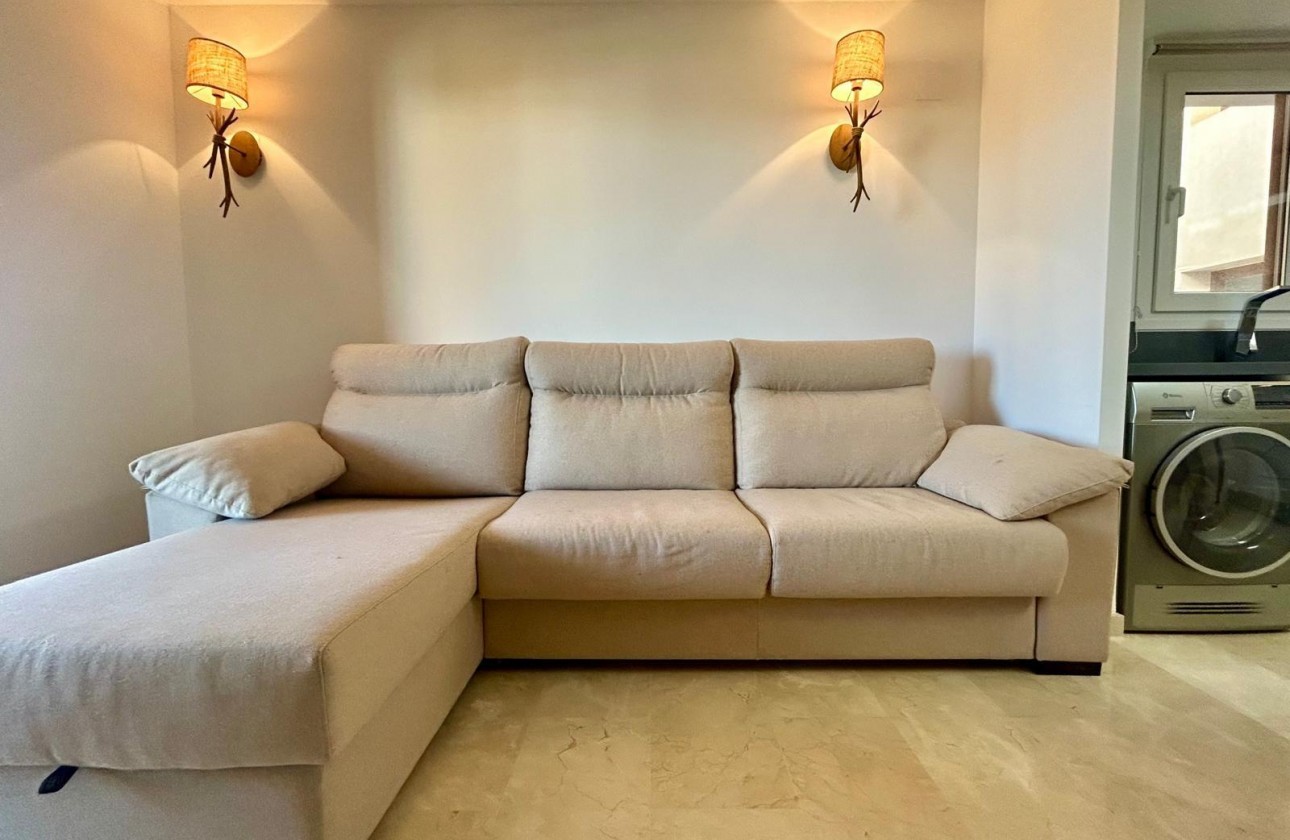 Resale - Apartment / flat - Torrevieja - Punta prima