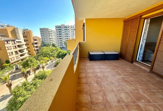 Resale - Apartment / flat - Torrevieja - Punta prima