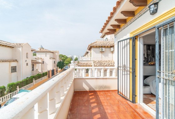 Resale - Villa - Orihuela Costa - Los Dolses