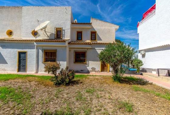 Resale - Villa - Torrevieja - Los altos