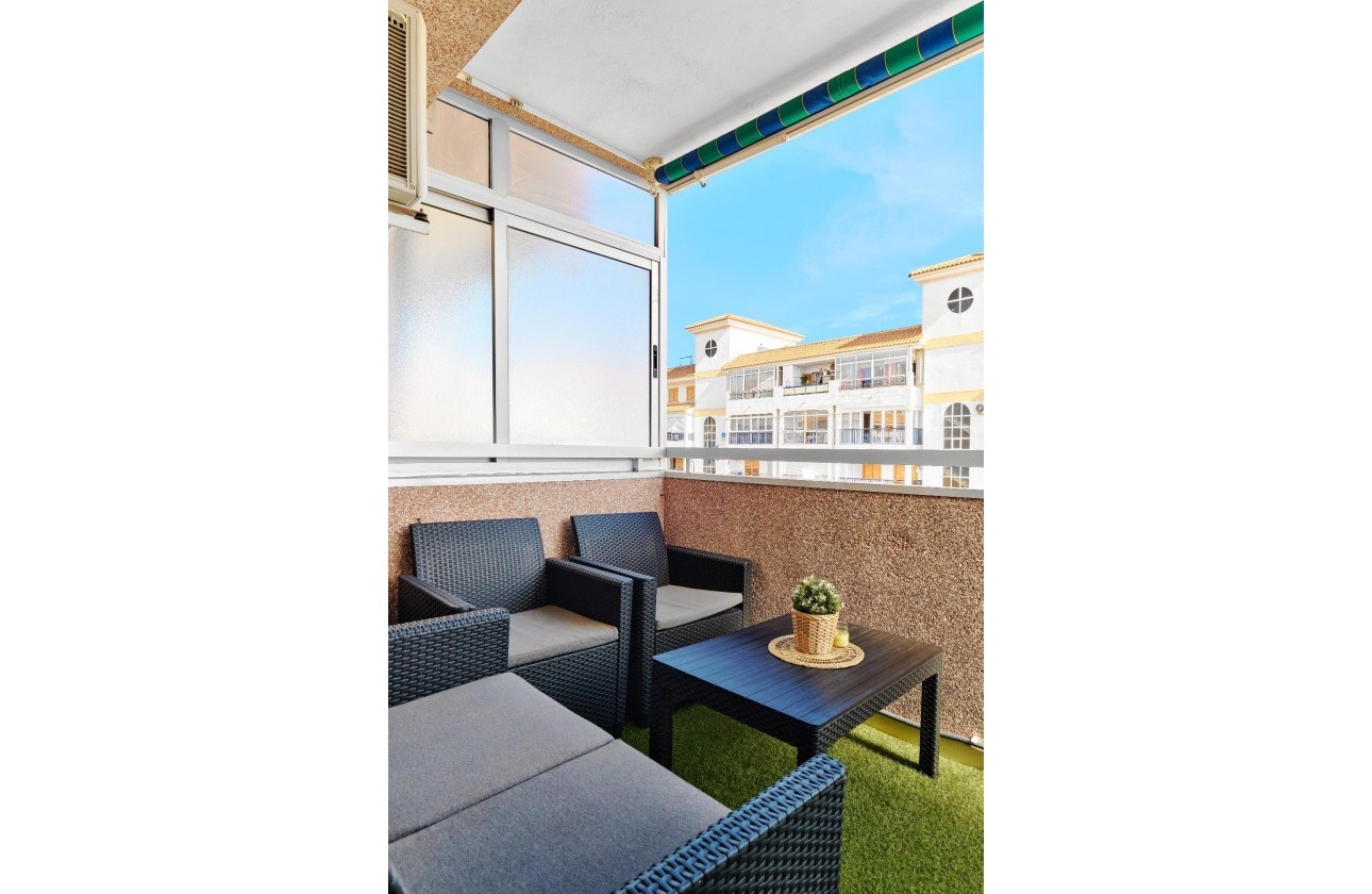 Resale - Apartment / flat - Torrevieja - La Mata