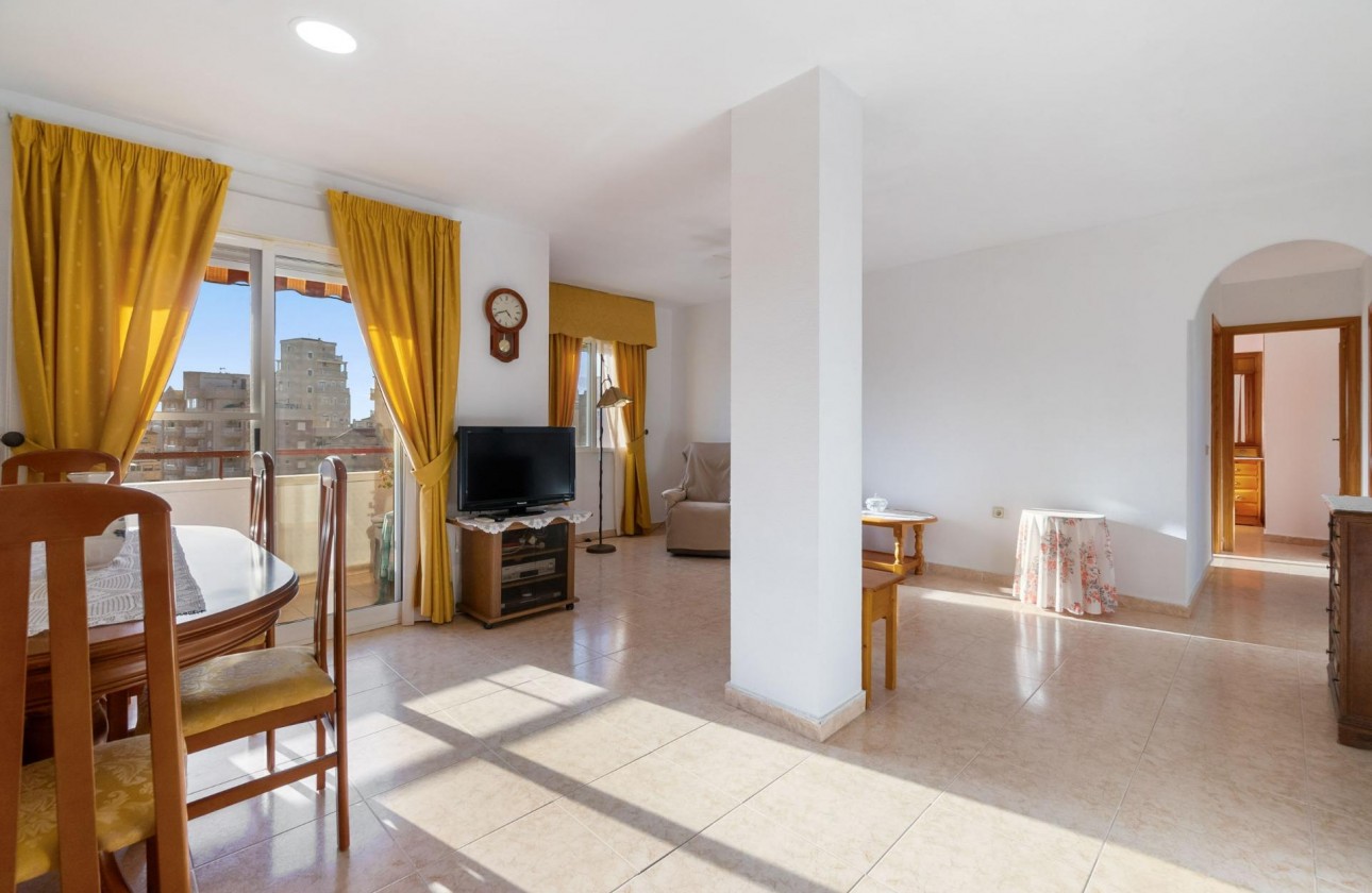 Resale - Apartment / flat - Torrevieja - Nueva Torrevieja