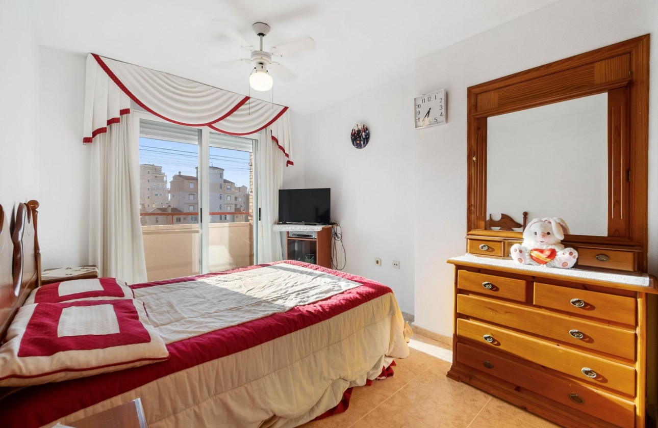 Resale - Apartment / flat - Torrevieja - Nueva Torrevieja