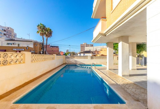 Resale - Apartment / flat - Torrevieja - Nueva Torrevieja