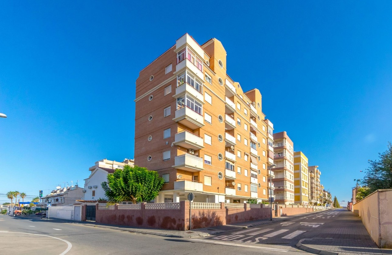 Resale - Apartment / flat - Torrevieja - Nueva Torrevieja