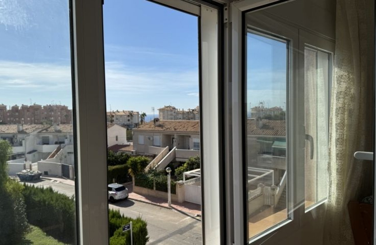 Resale - Apartment / flat - Orihuela Costa