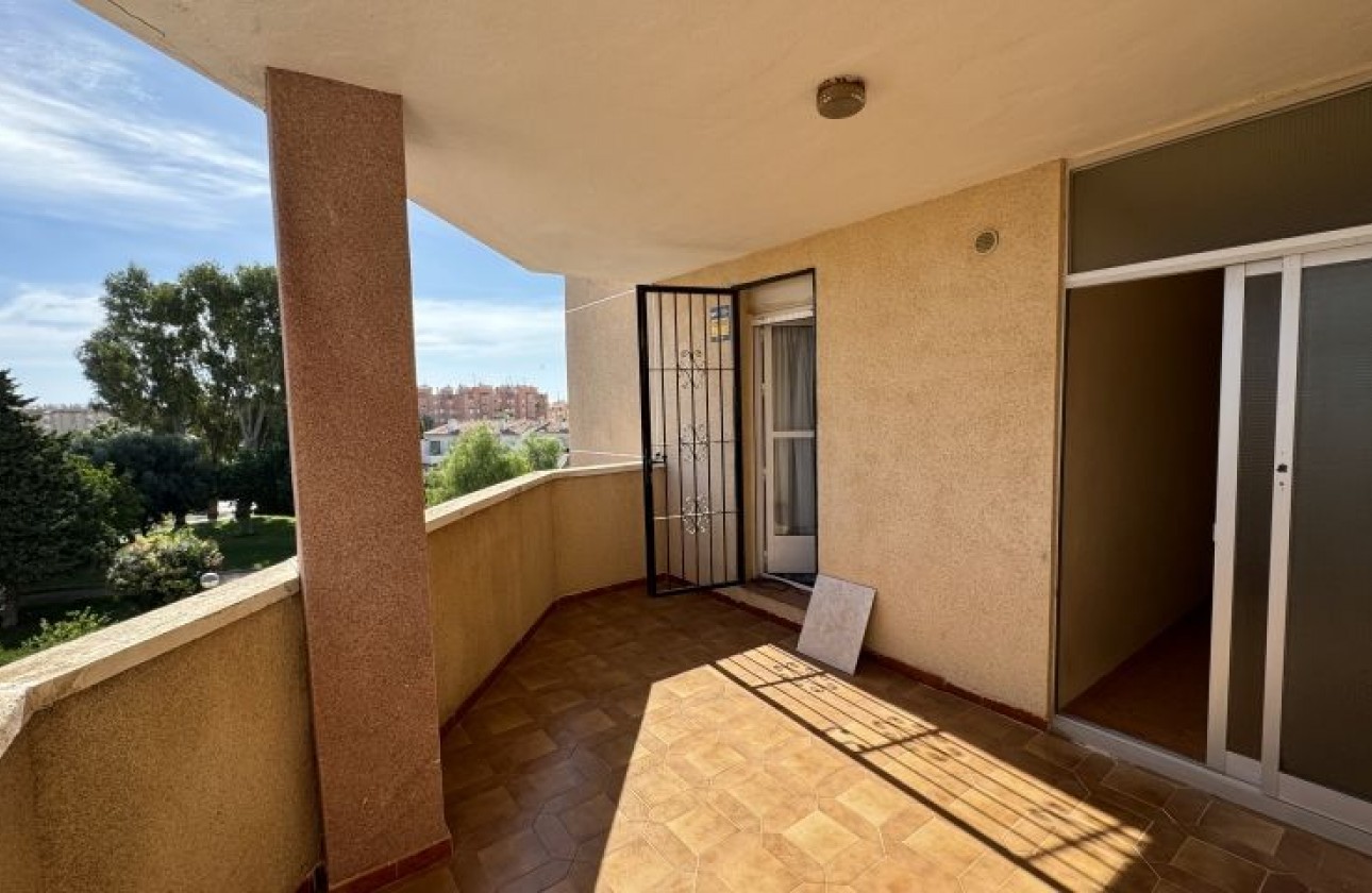 Resale - Apartment / flat - Orihuela Costa