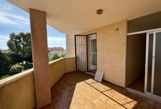 Resale - Apartment / flat - Orihuela Costa