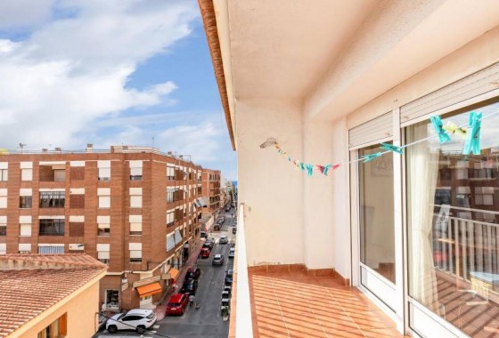 Resale - Apartment / flat - Torrevieja - Estacion de autobuses