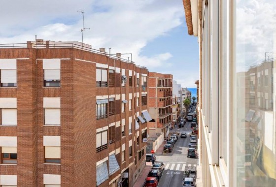 Resale - Apartment / flat - Torrevieja - Estacion de autobuses