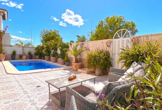 Revente - Villa - Orihuela Costa - La Zenia