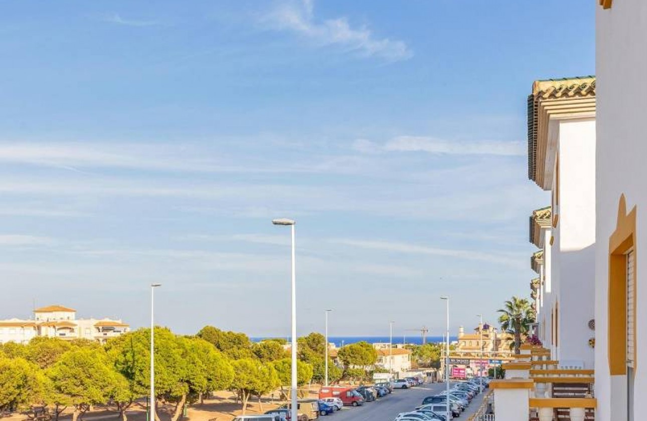 Resale - Apartment / flat - Orihuela Costa - La Zenia