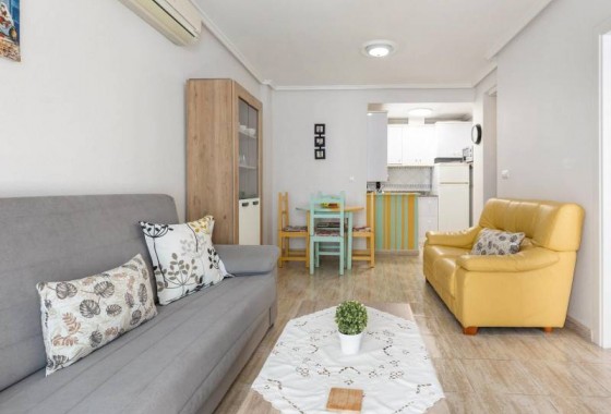 Resale - Apartment / flat - Torrevieja - Estacion de autobuses