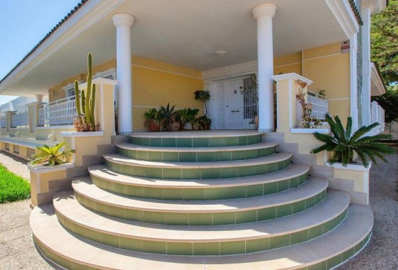 Resale - Villa - Torrevieja - Torreta florida