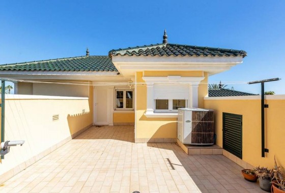 Resale - Villa - Torrevieja - Torreta florida