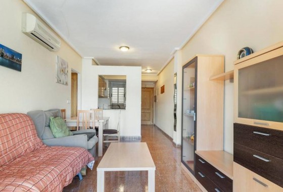 Resale - Apartment / flat - Torrevieja - Centro