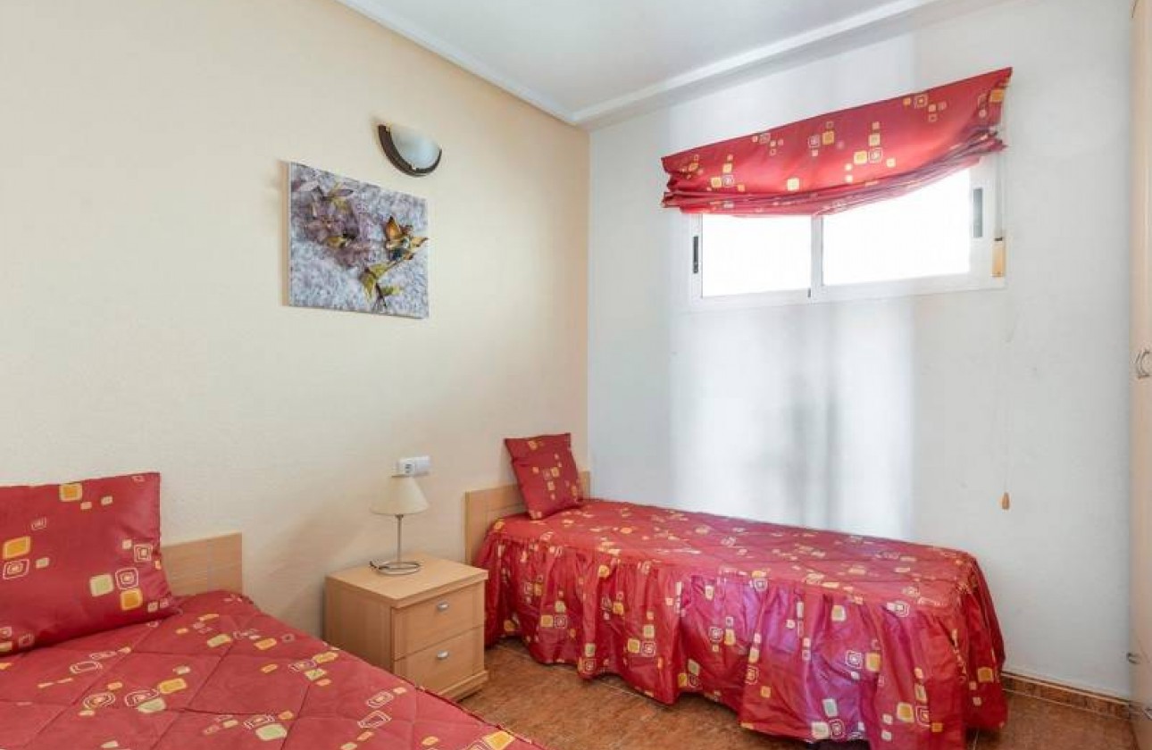 Resale - Apartment / flat - Torrevieja - Centro