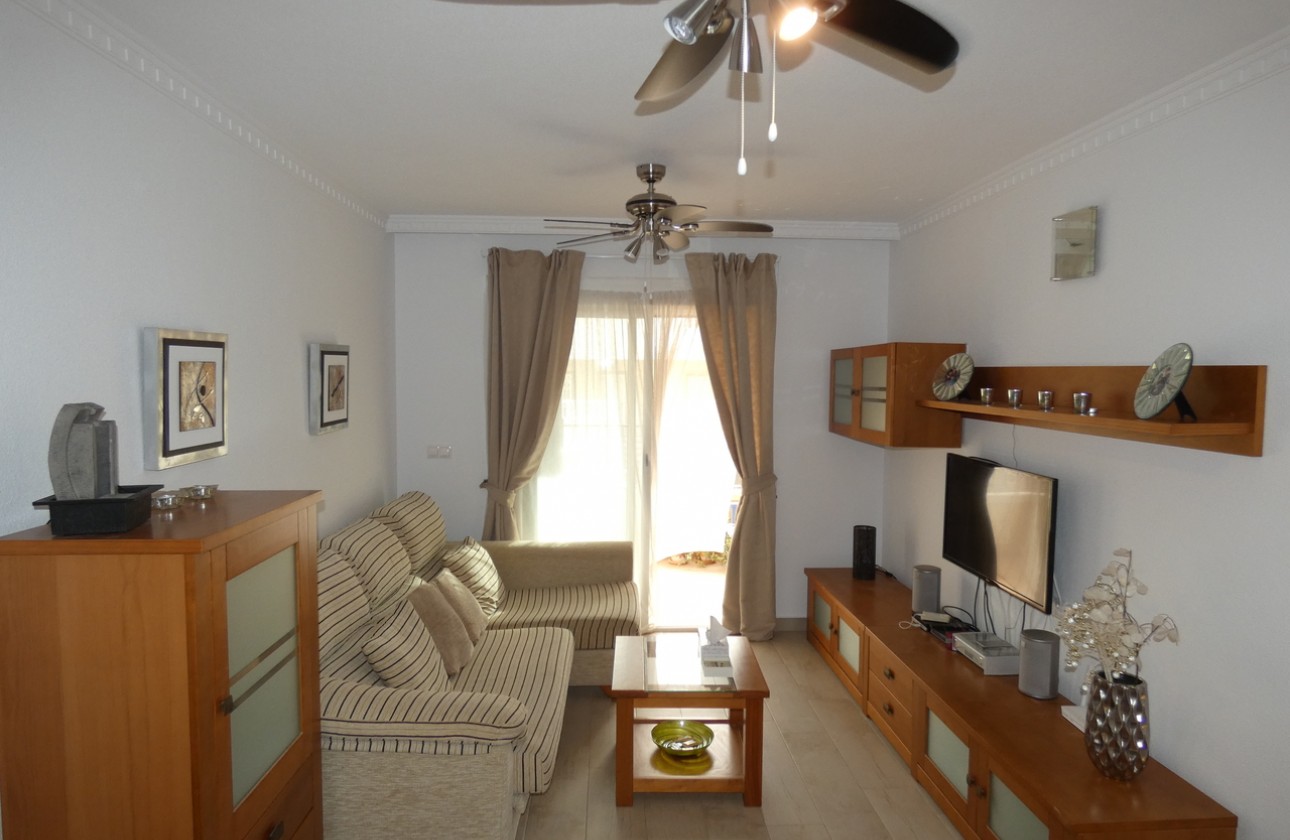 Resale - Apartment / flat - Algorfa