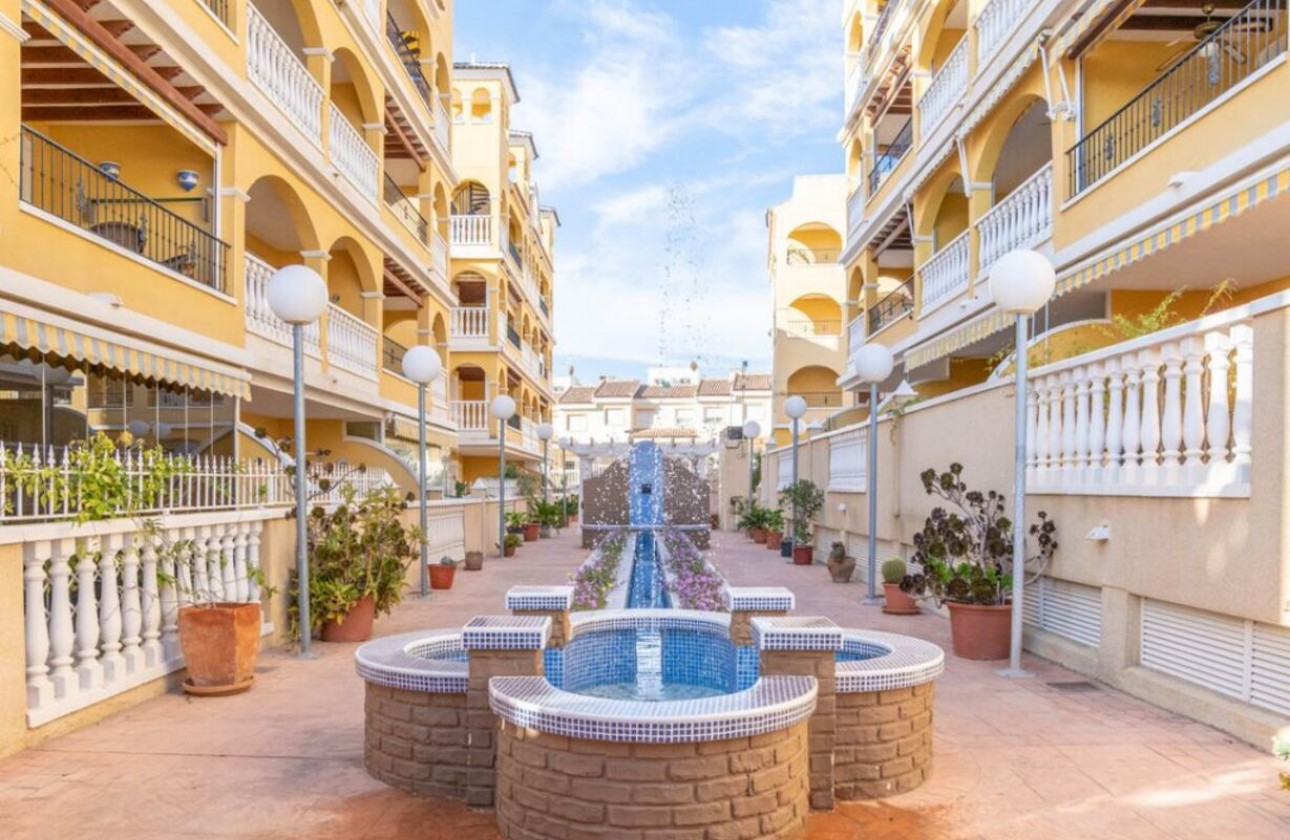 Resale - Apartment / flat - Algorfa