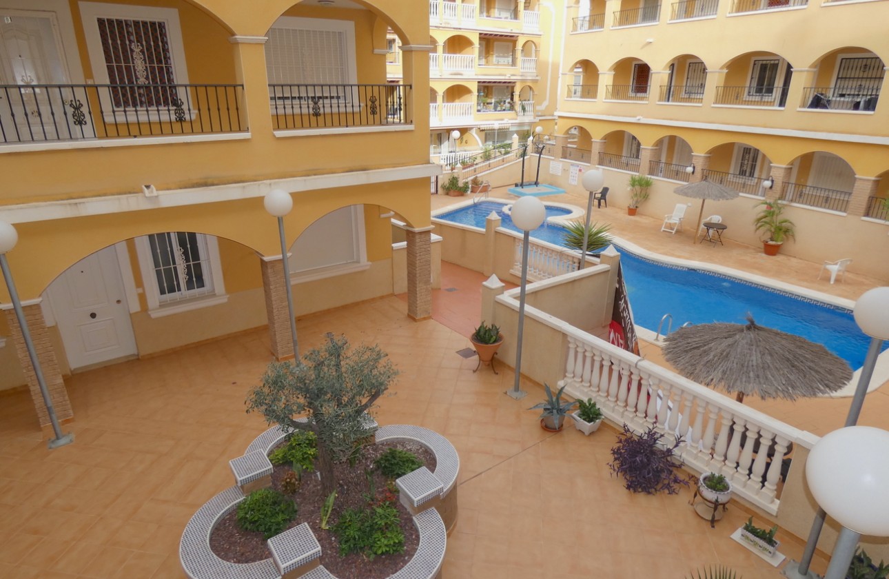 Resale - Apartment / flat - Algorfa