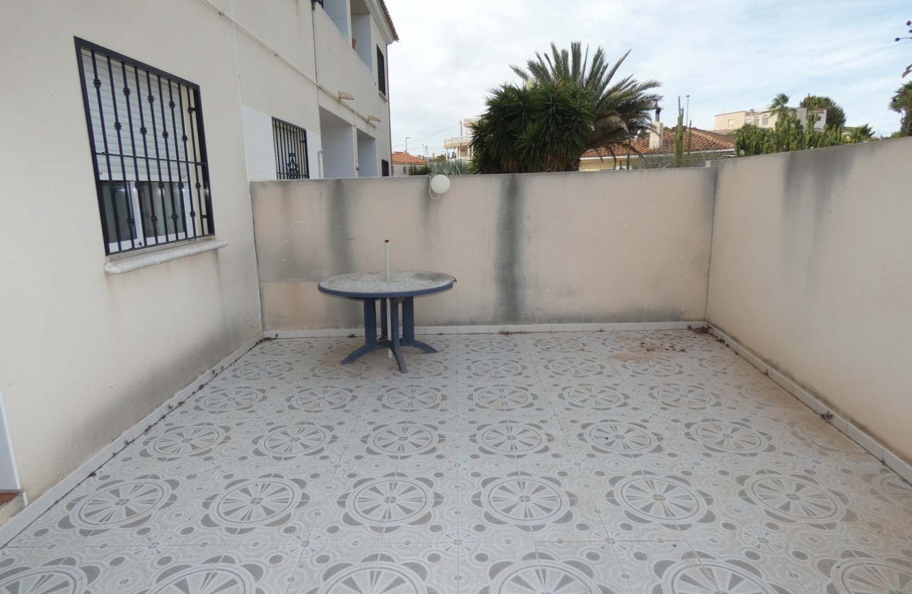 Resale - Apartment / flat - Algorfa