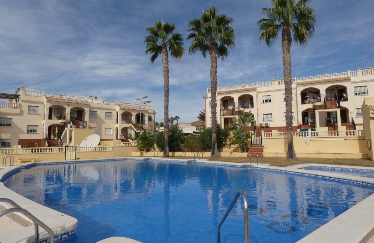 Resale - Apartment / flat - Algorfa