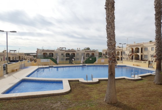 Resale - Apartment / flat - Algorfa