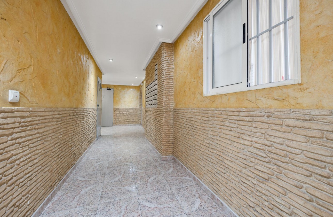 Revente - Appartement - Torrevieja - Centro