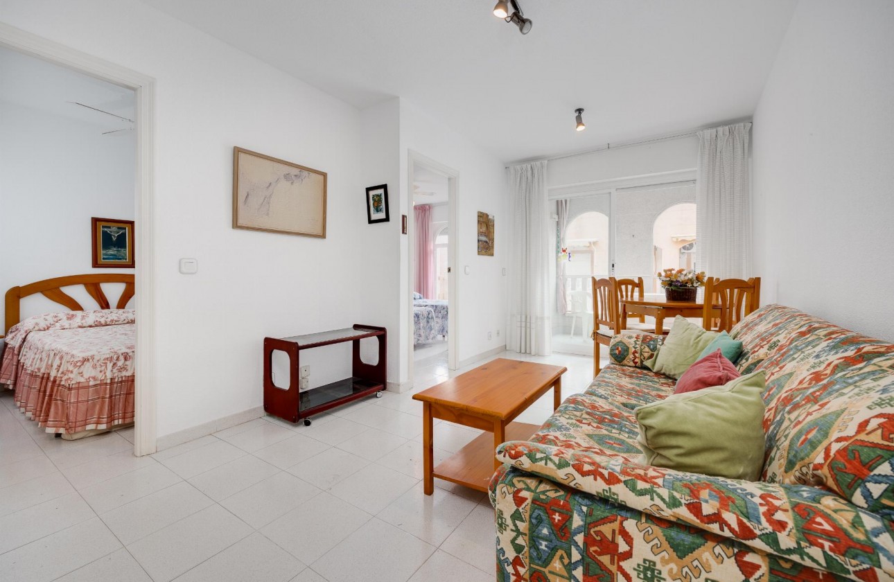 Resale - Apartment / flat - Torrevieja - playa de los naufragos