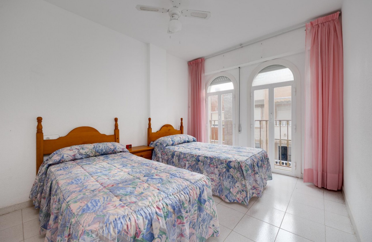 Resale - Apartment / flat - Torrevieja - playa de los naufragos