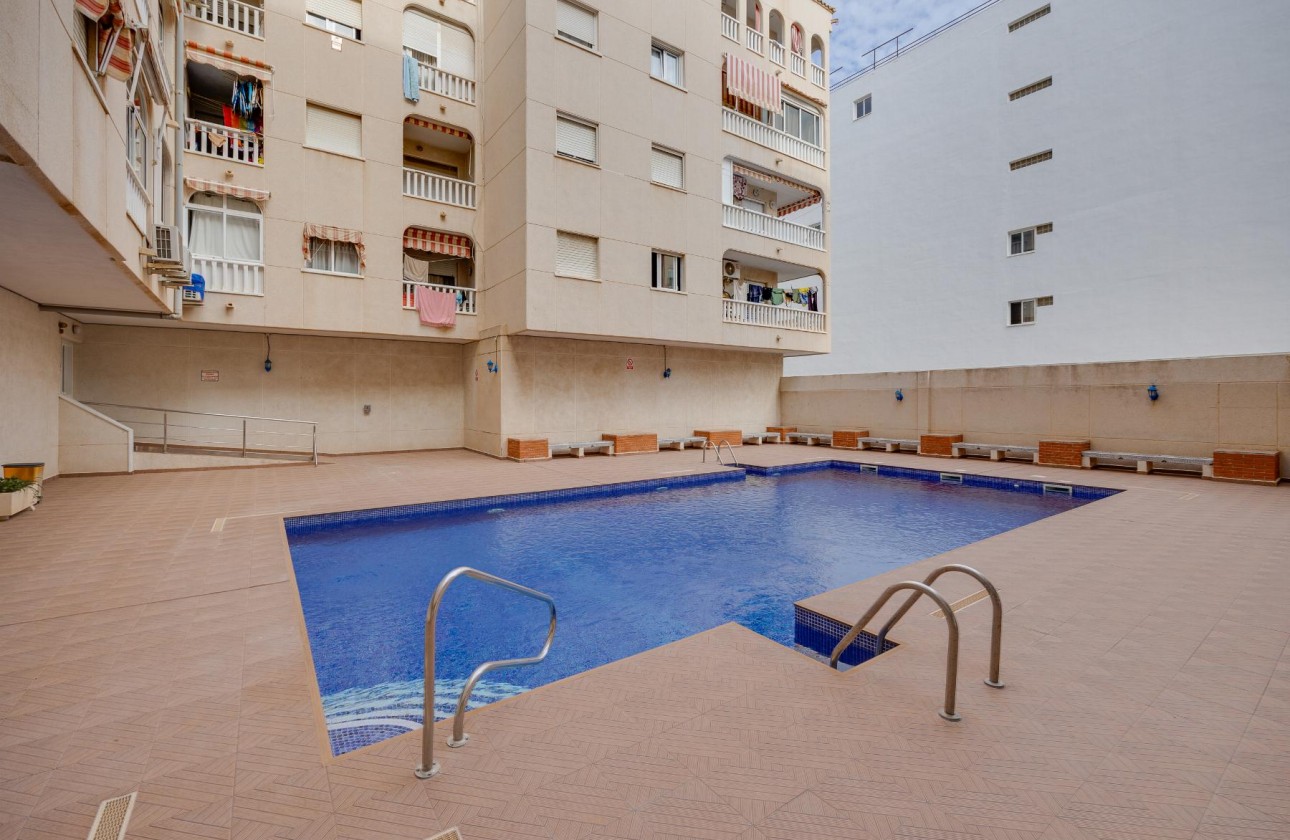 Resale - Apartment / flat - Torrevieja - playa de los naufragos