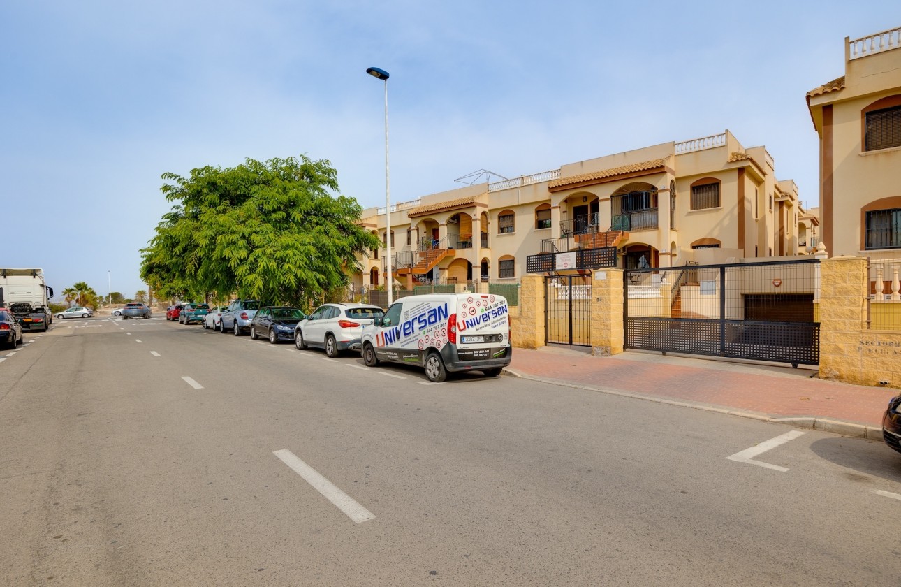 Resale - Bungalow - Torrevieja - Sector 25