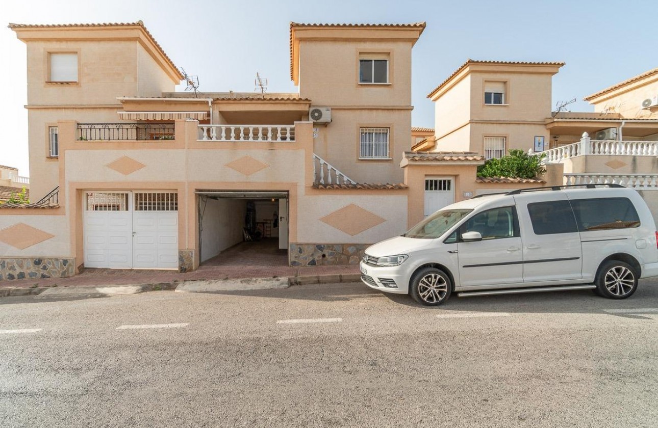 Resale - Villa - Torrevieja - Los altos