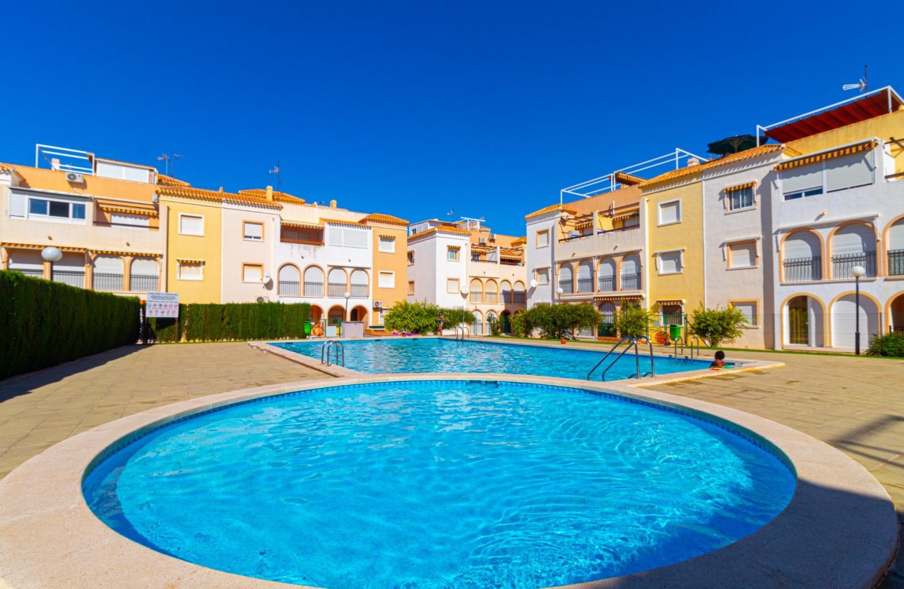 Resale - Bungalow - Torrevieja - Playa de los Naufragos