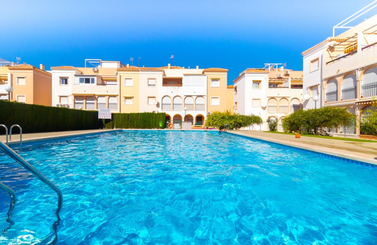 Resale - Bungalow - Torrevieja - Playa de los Naufragos