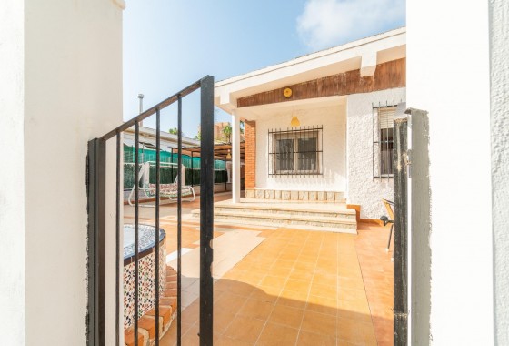 Revente - Villa - Torrevieja - Aguas nuevas 1