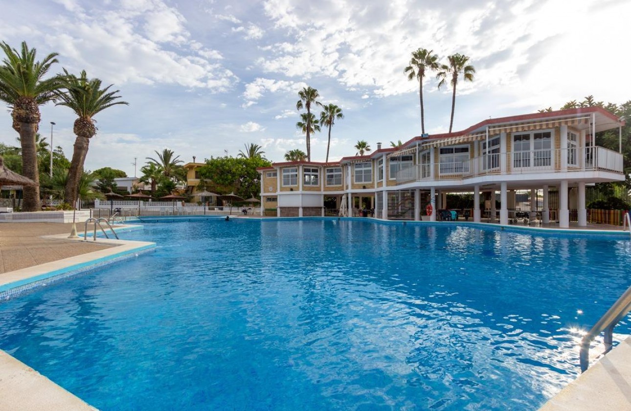 Revente - Villa - Torrevieja - Aguas nuevas 1