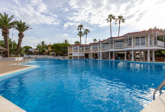 Revente - Villa - Torrevieja - Aguas nuevas 1