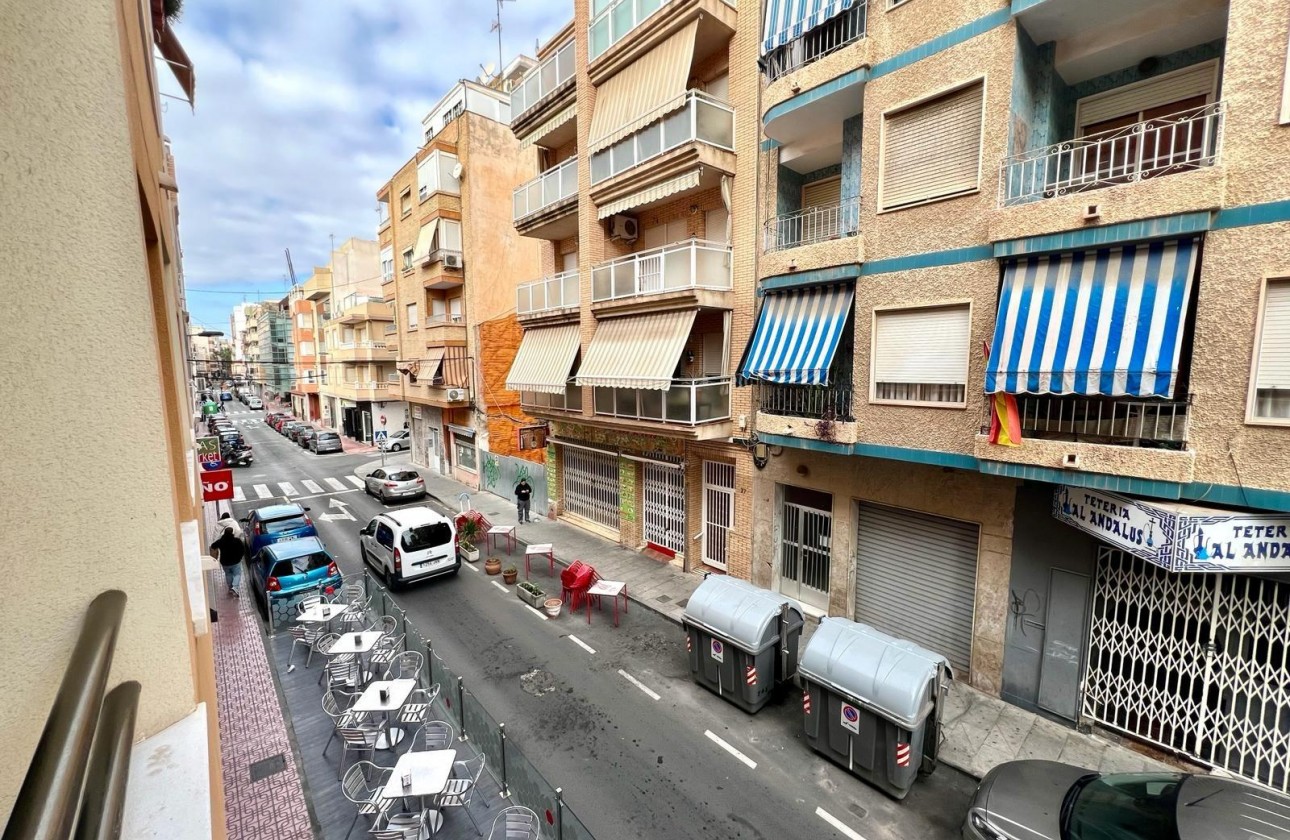 Resale - Apartment / flat - Torrevieja - Centro