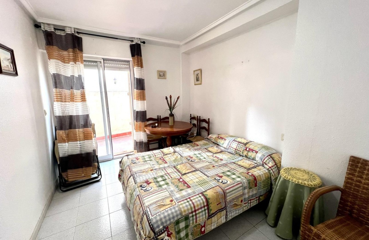 Resale - Apartment / flat - Torrevieja - Centro