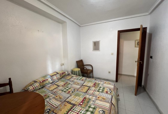 Resale - Apartment / flat - Torrevieja - Centro