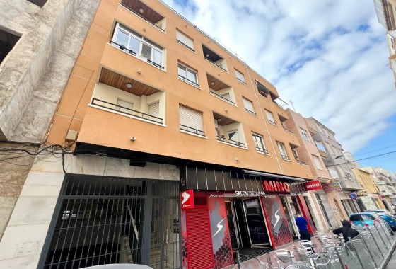 Resale - Apartment / flat - Torrevieja - Centro