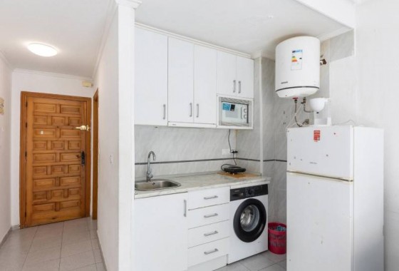 Resale - Apartment / flat - Torrevieja - Centro