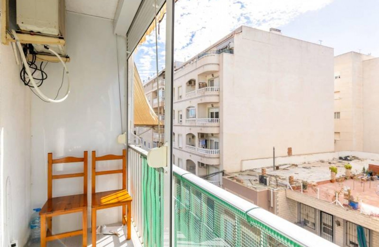 Resale - Apartment / flat - Torrevieja - Centro