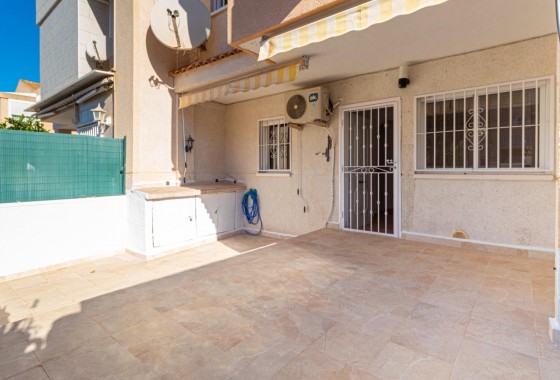 Resale - Villa - Torrevieja - Aguas Nuevas